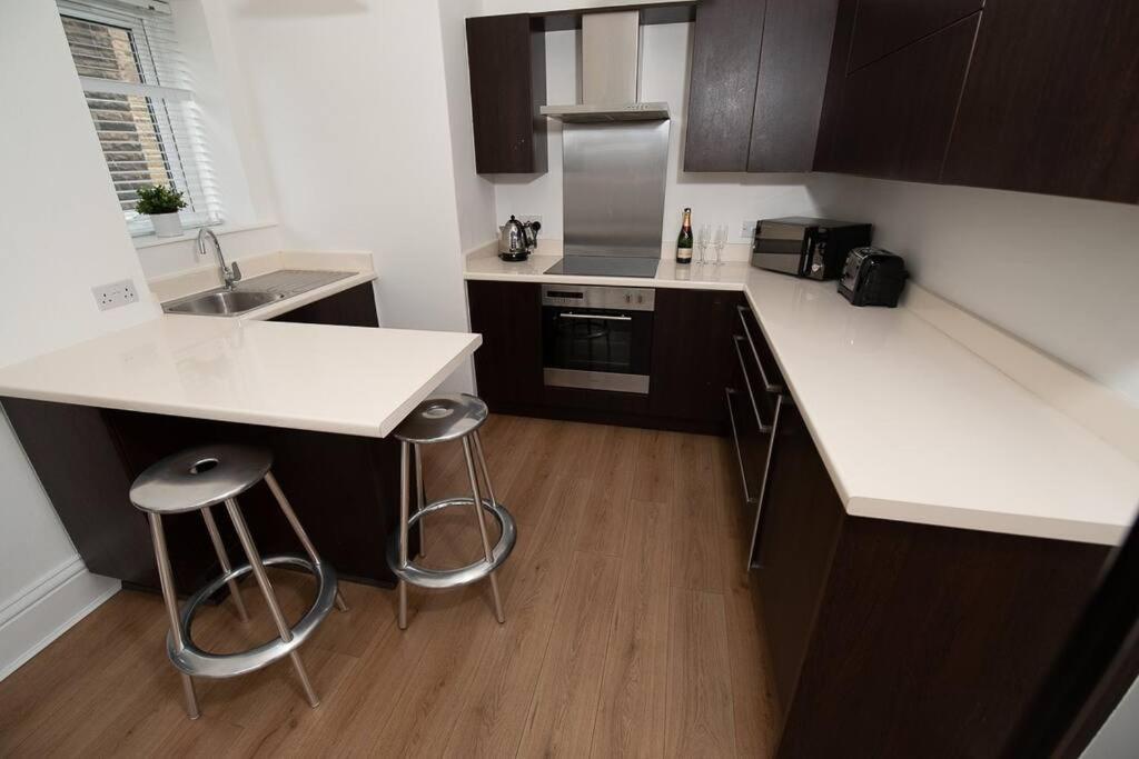 Stunning 1 Bedroom With Private Parking * Harrogate